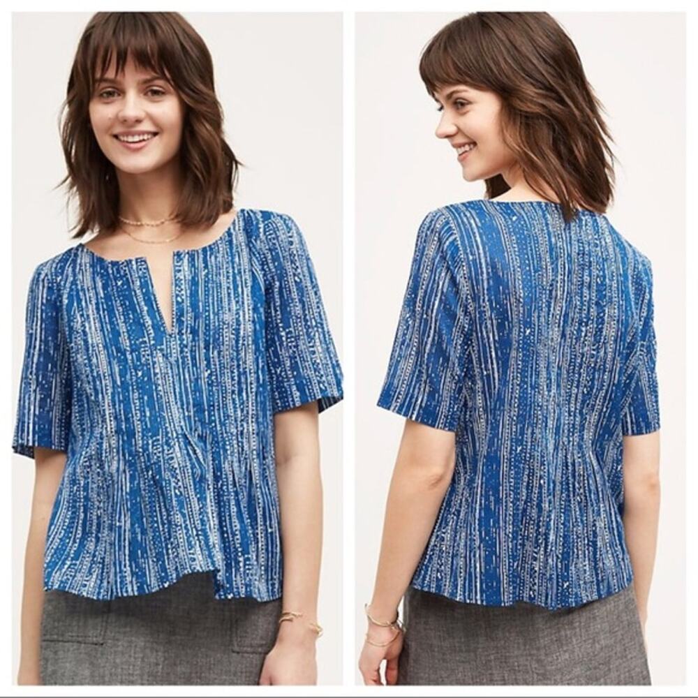 Maeve Anthropologie Blue Crop Pleated V-Neck Blouse – Size 2